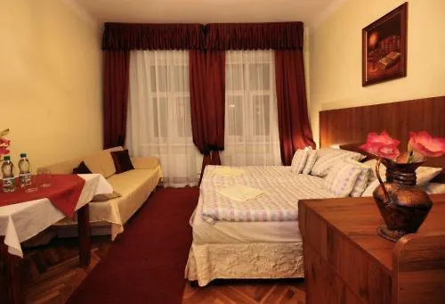 Aparthotel Astor Cracovia Bed and breakfast